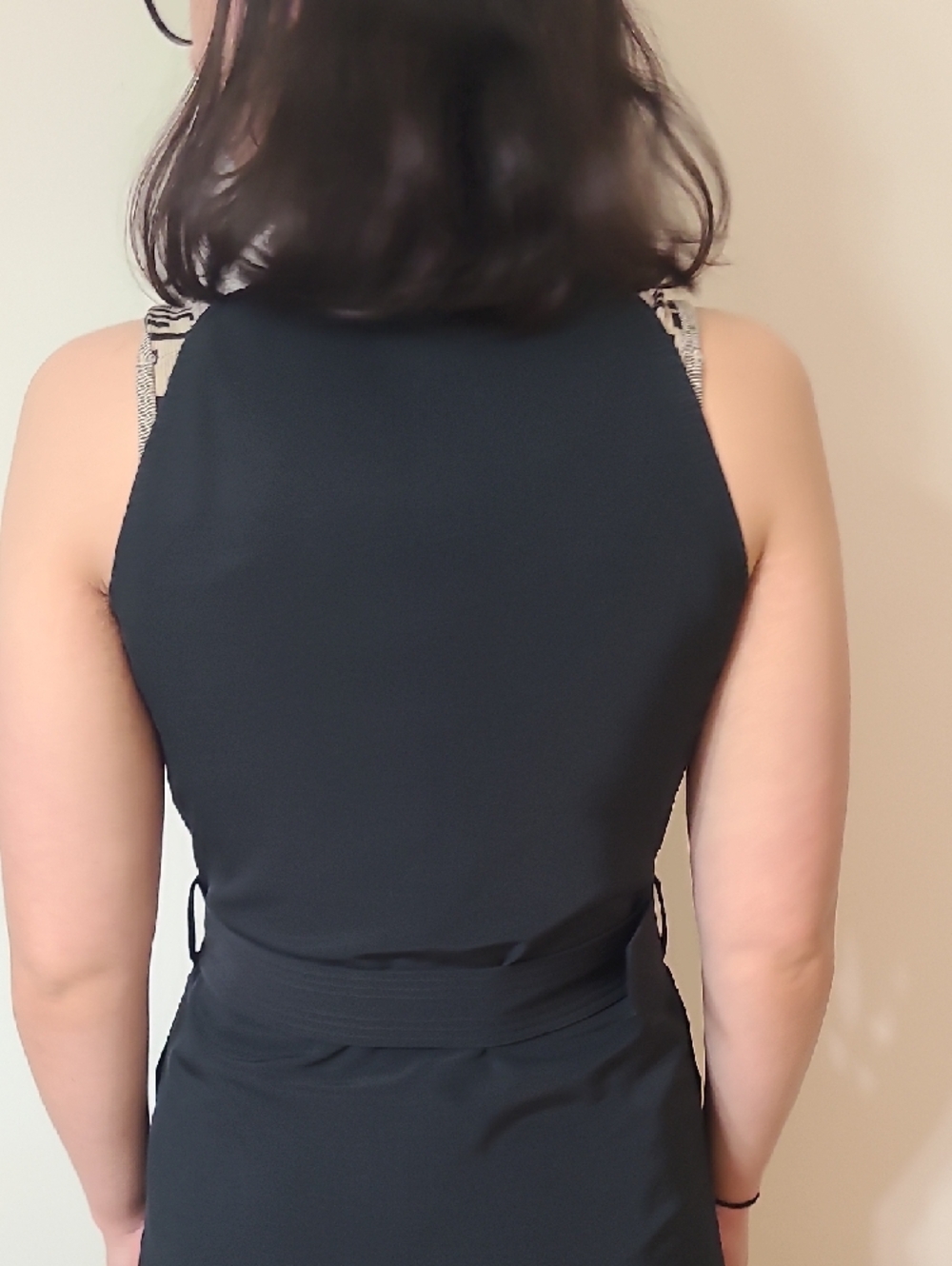 Burberry Black Sleeveless Belted Midi Dress - Picture 7 of 11